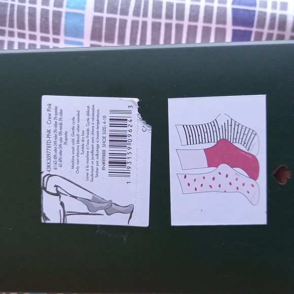 Sold on other site Kate Spade 3 pairs of socks NIB - Picture 3 of 4